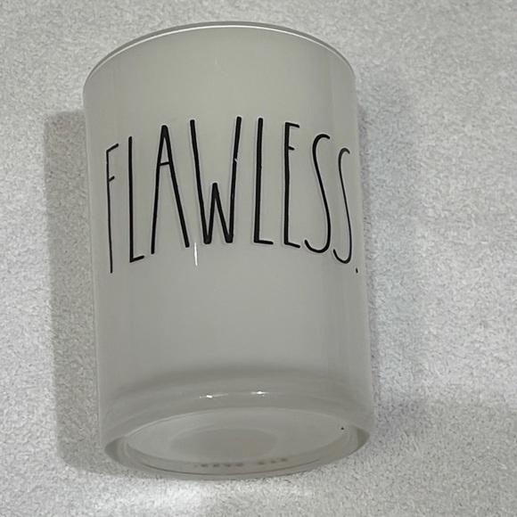 Rae Dunn. Makeup brush holder - Picture 1 of 2